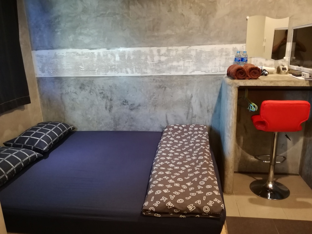Standard Room with Air and Balcony photo 2