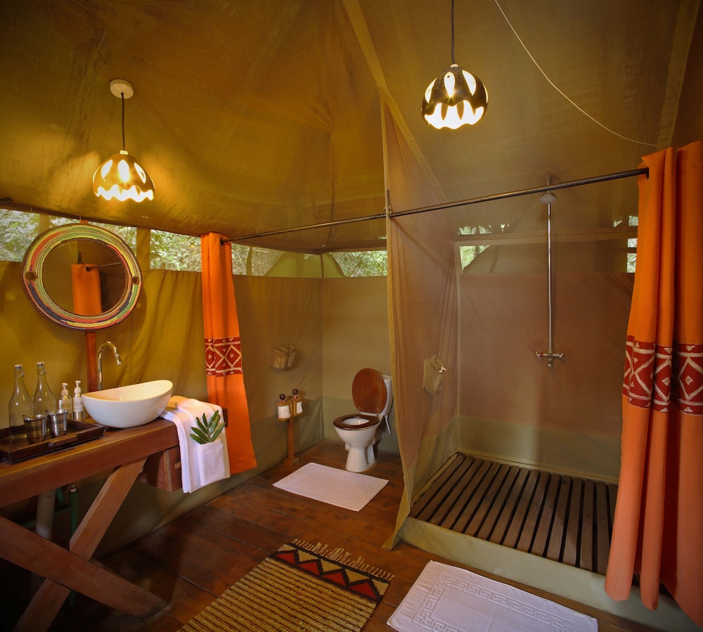 Honeymoon Tent photo 2