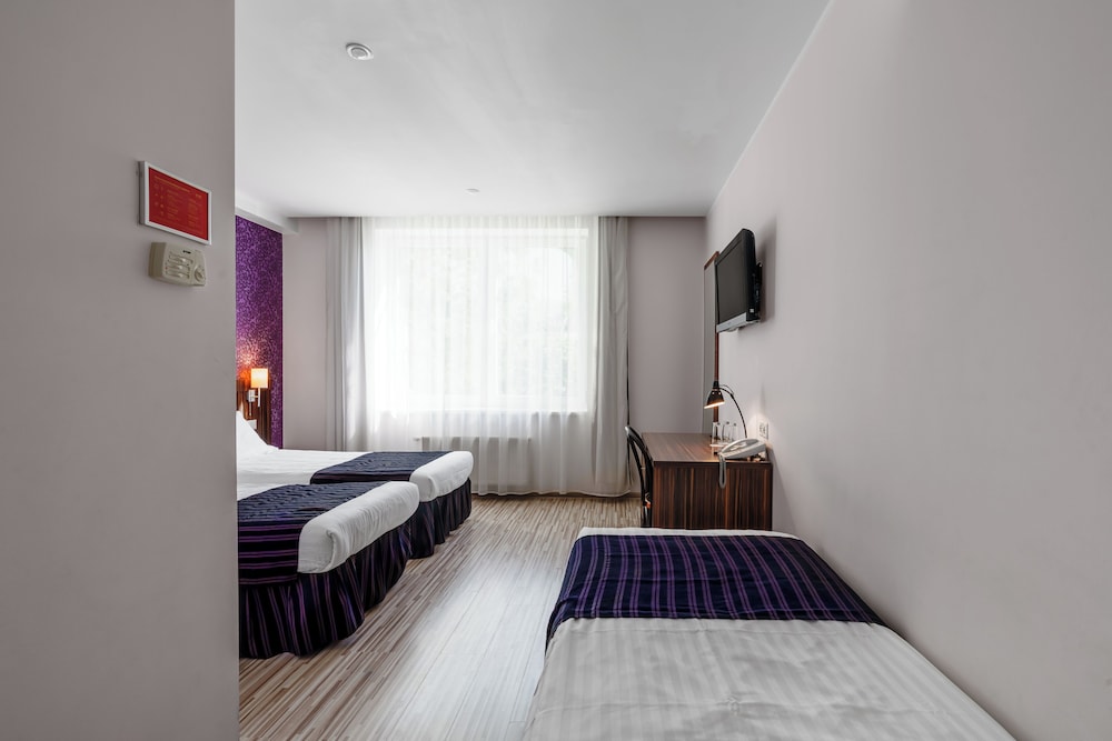Standard Triple Room - Photo 2
