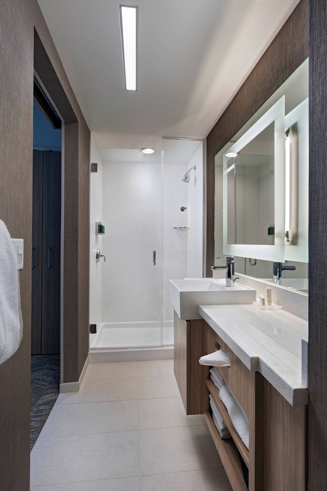 Suite, 2 Queen Beds - Photo 6