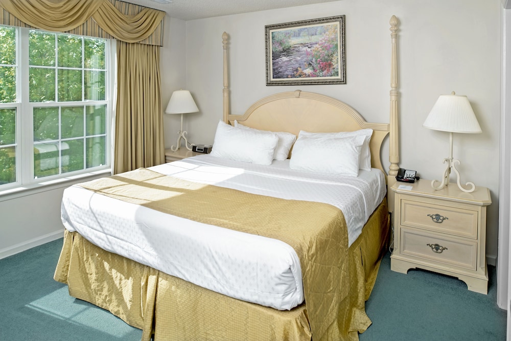 Suite, 2 Bedrooms - Photo 3