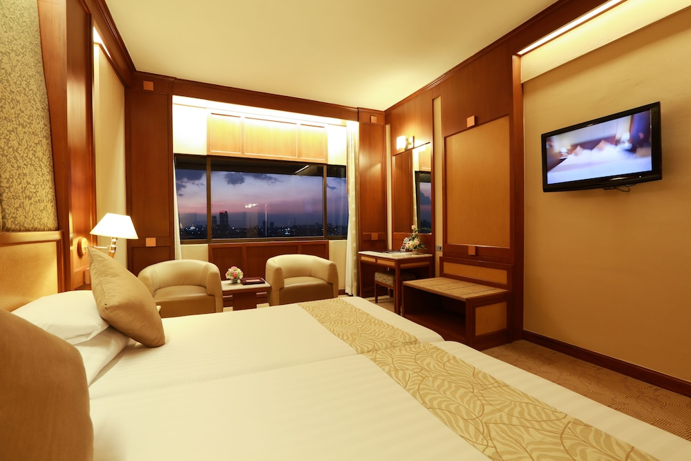 Premier Room thumbnail 5