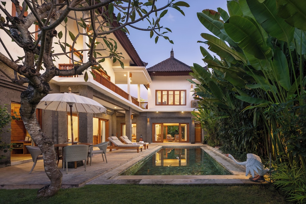 Luxury Villa, 4 Bedrooms, Private Pool, Garden View photo 2