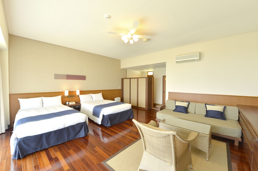 Ocean View Deluxe - Photo 2