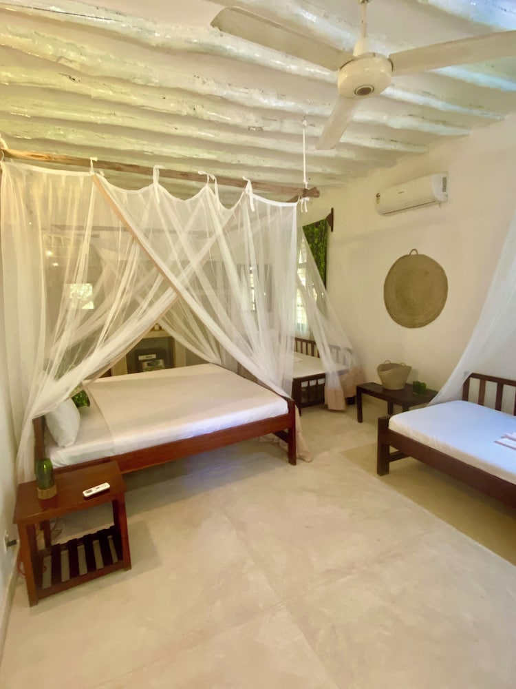 Family Room, 1 Bedroom, Non Smoking, Garden View photo 2