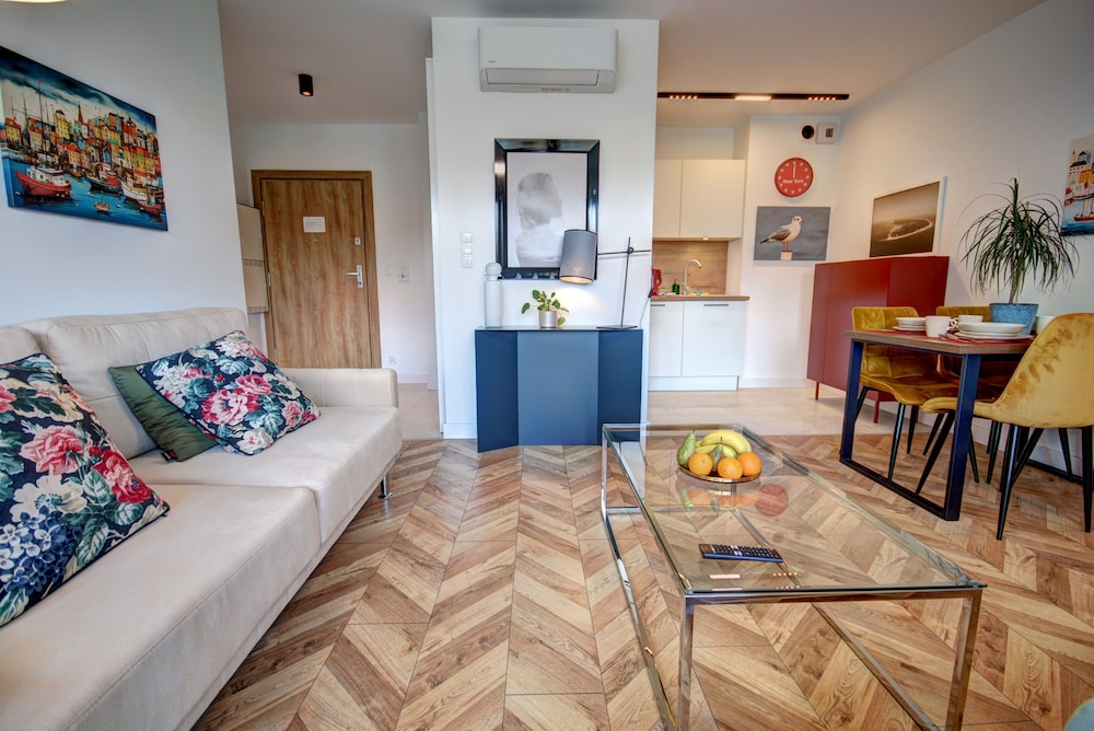 Apartment photo 1