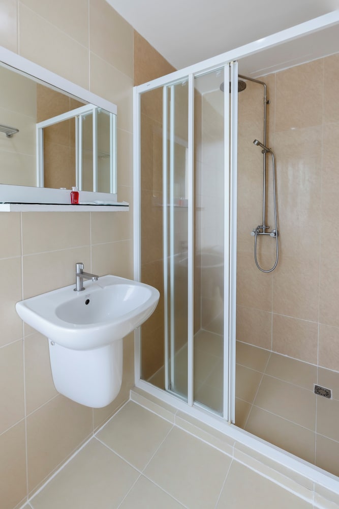 Standard Double Room, Non Smoking, Canal View photo 3