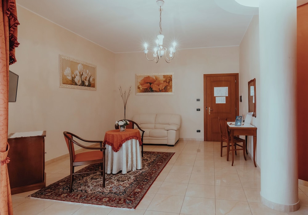 Deluxe Suite - Photo 4