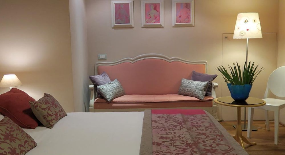 Deluxe Double Room photo 3