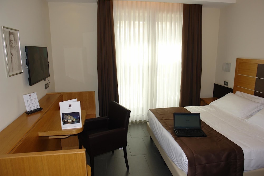 Double Room Single Use photo 3