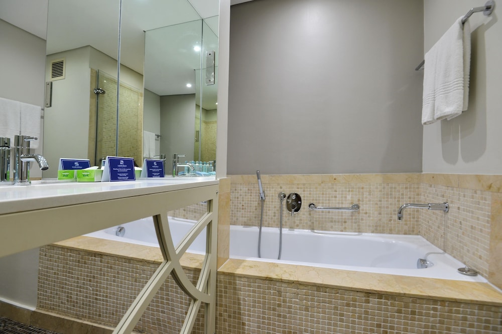 Full Sea Facing King or Twin Room - Photo 4