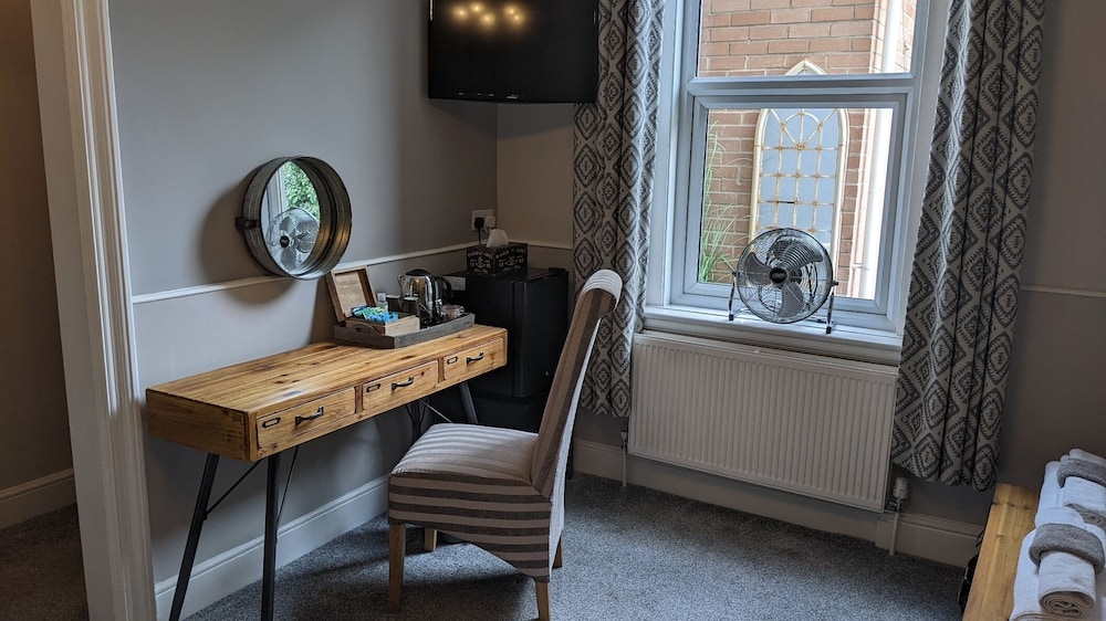 Luxury Double Room, Ensuite, Garden View (Room 5 King 1st Floor) photo 3