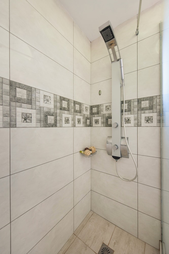 Standard Room - Photo 6