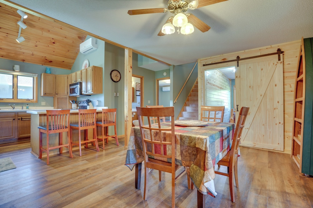 House (2 Bedrooms) photo 2