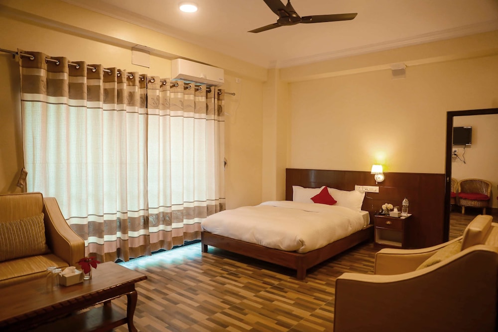 Couple A/C Room