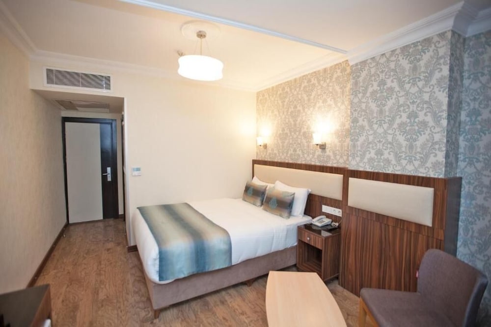 Superior Double Room, City View photo 1