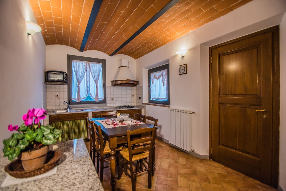 Apartment, 2 Bedrooms, 2 Bathrooms (Oliveto) photo 3