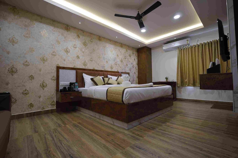 Deluxe Single Room