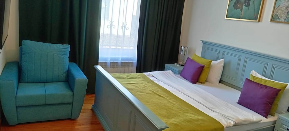 Classic Triple Room - Photo 6