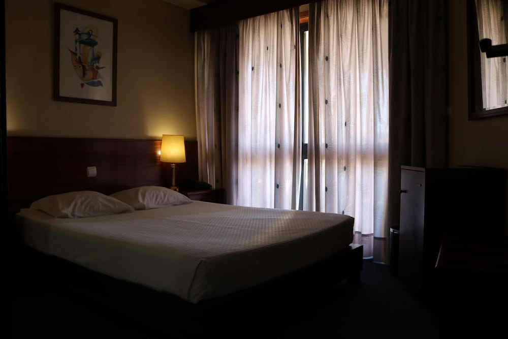 Standard Double Room - Photo 4