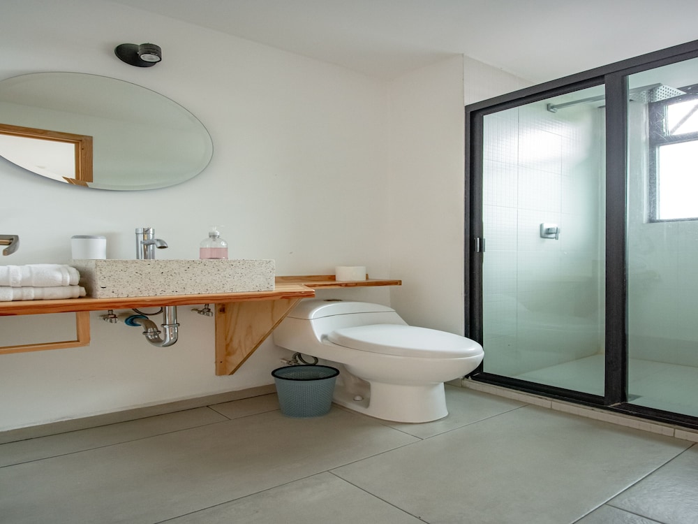 Deluxe Double Room, 1 Double Bed - Photo 2