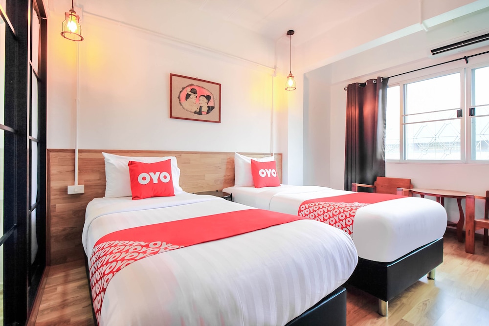 Deluxe Twin Room photo 3