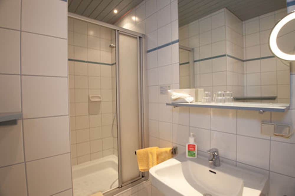 Standard Double Room, Balcony, Mountain View photo 3