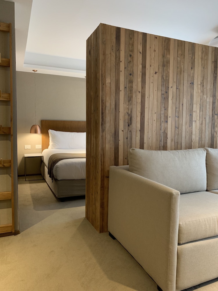 Suite, Accessible photo 1