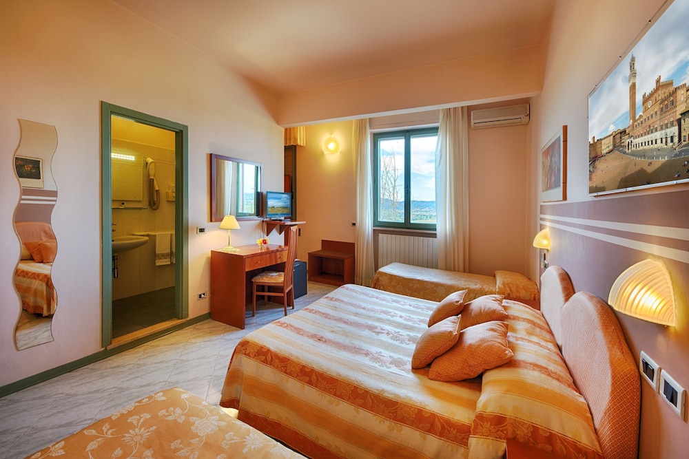 Quadruple Room photo 2
