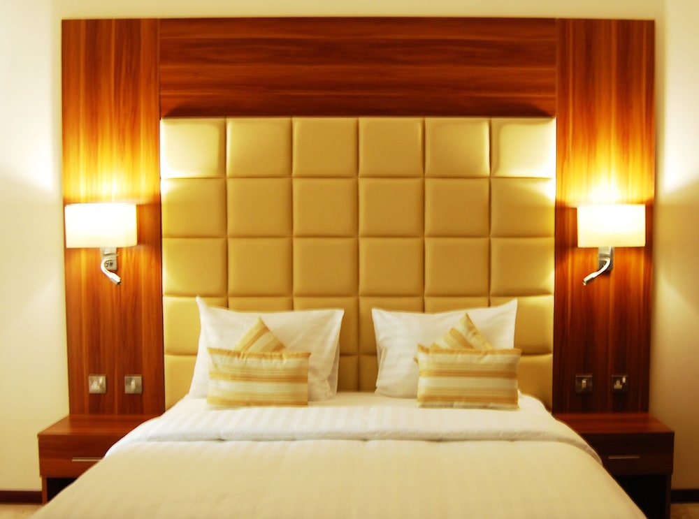 Royal Suite, 2 Bedrooms photo 3