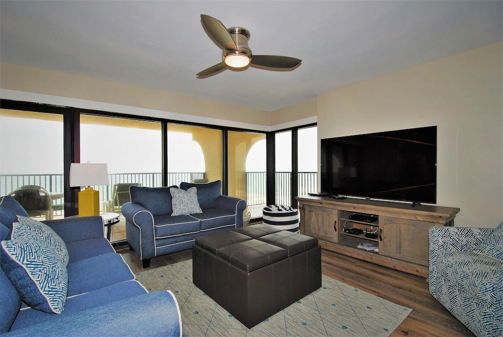 Condo, 3 Bedrooms