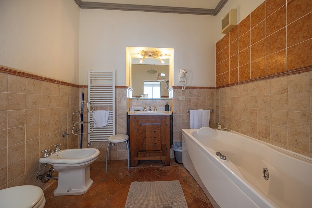 Panoramic Studio Suite, 1 Bedroom, Terrace, Valley View - Photo 12