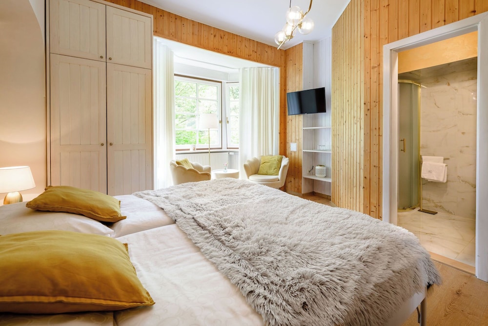 Premium Double Room B5 photo 2