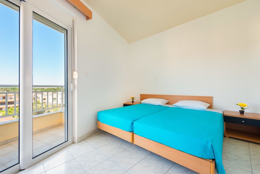 Double Room Single Use, 2 Twin Beds