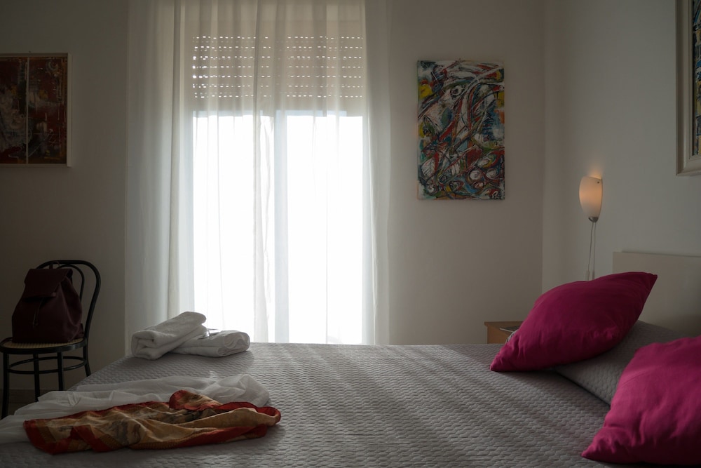 Standard Room, Ground Floor photo 2
