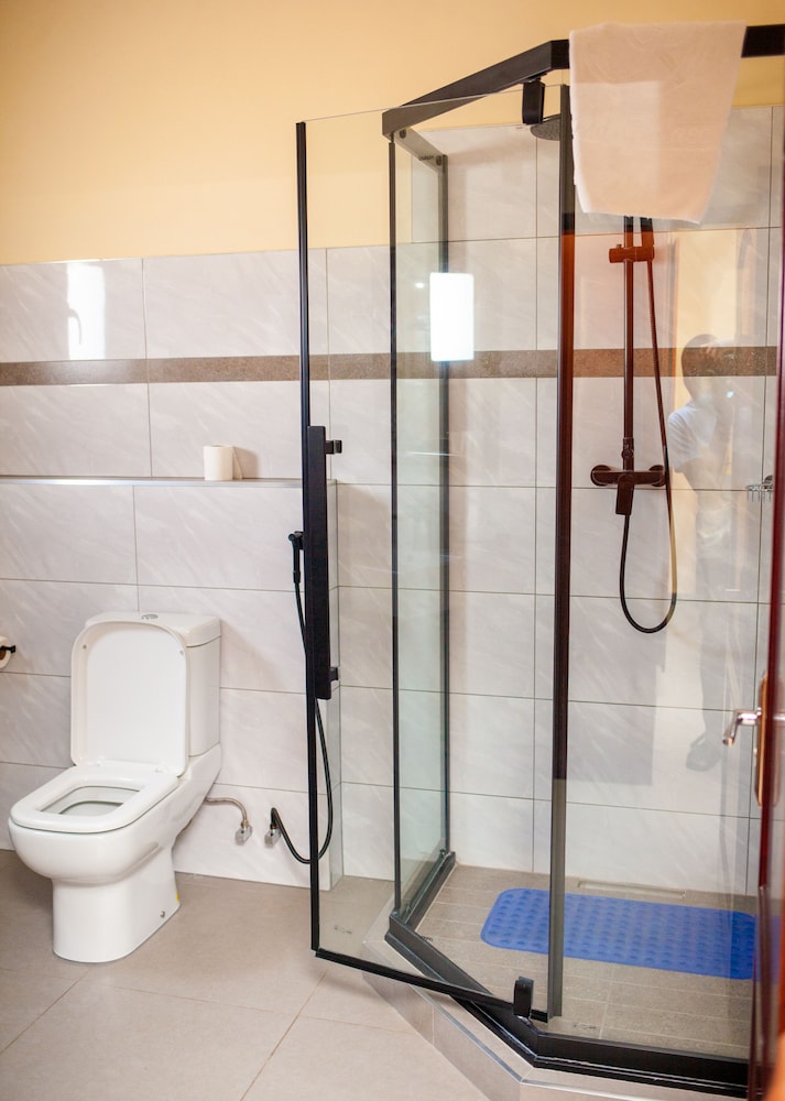 Standard Double Room, 1 Bedroom, Private Bathroom, City View photo 2