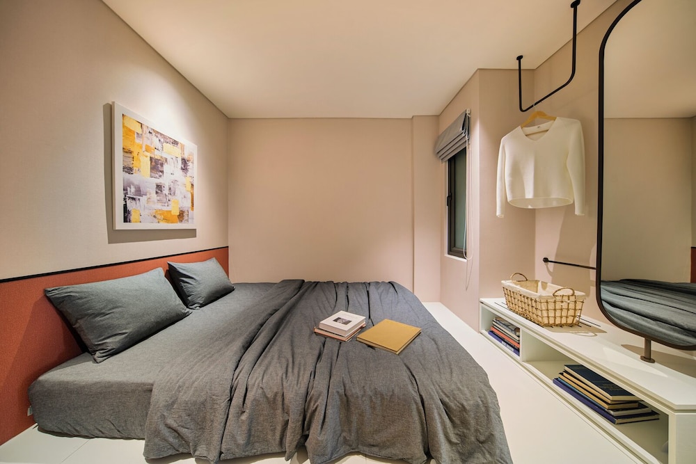2 Bedroom City View