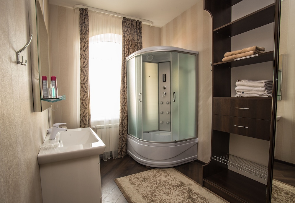 Large Double Room photo 3