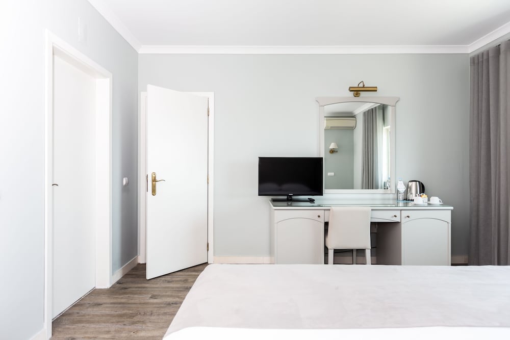 Suite - Photo 5