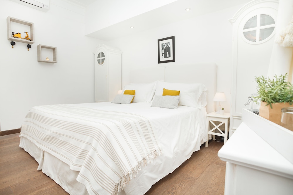 Classic Double or Twin Room photo 3
