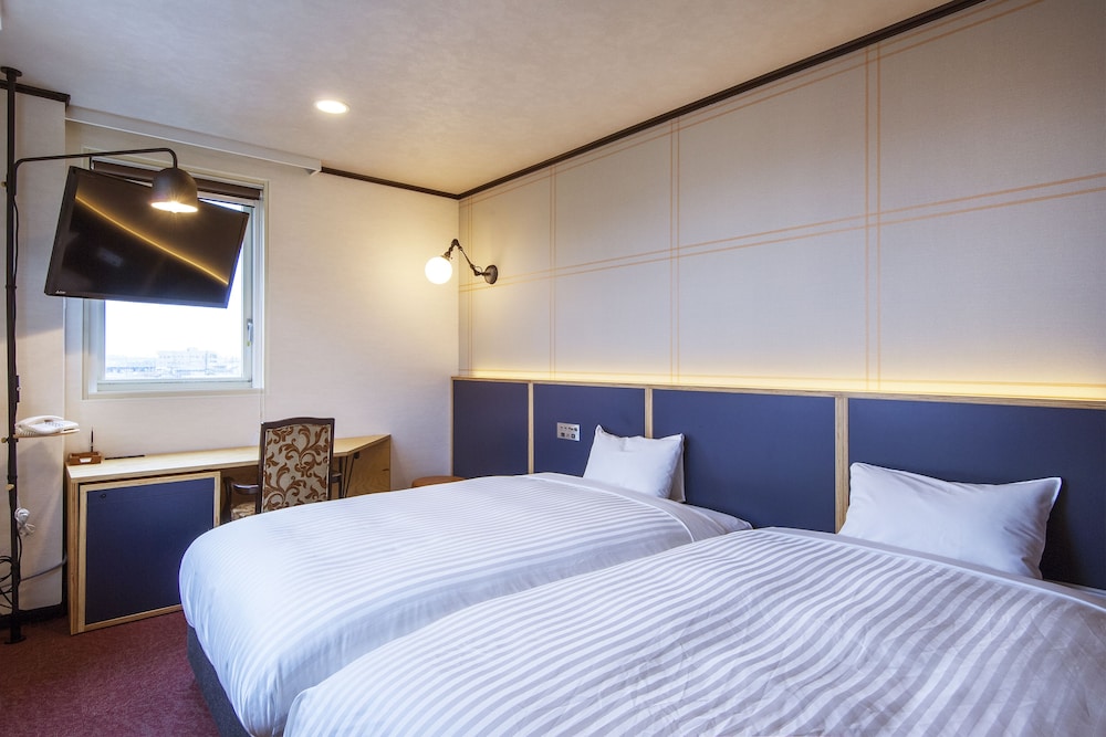 Superior Twin Room, Non Smoking - Photo 1