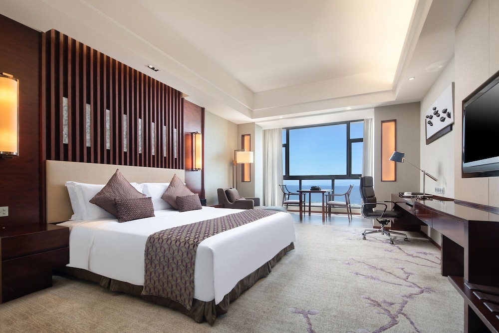 Executive Deluxe Sea View King photo 1