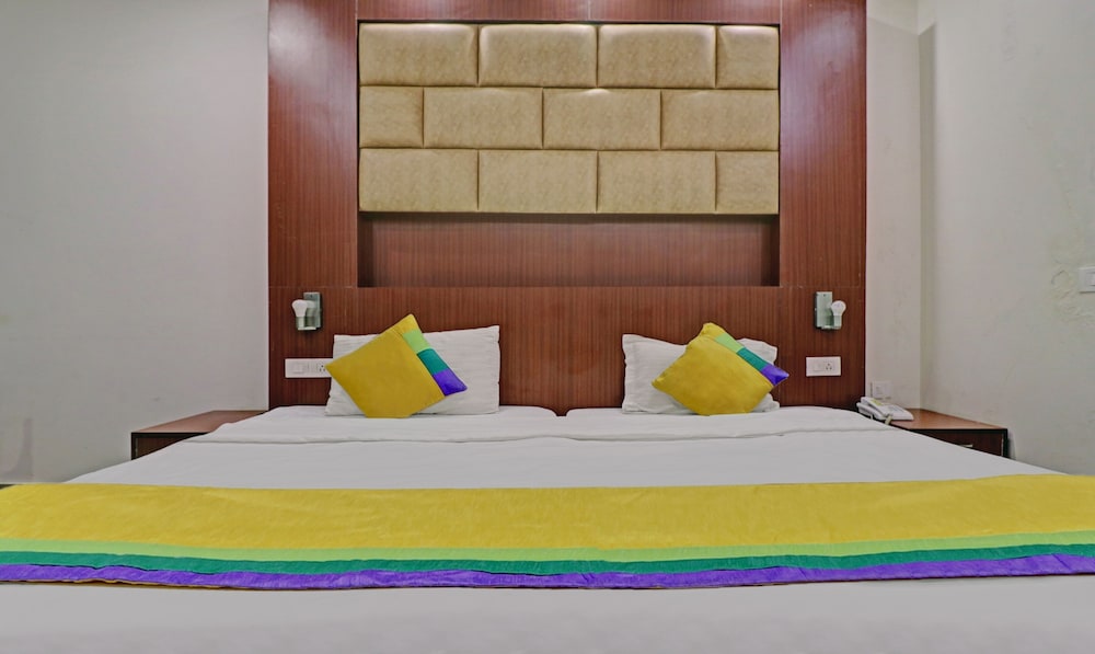 Deluxe Room - Photo 3