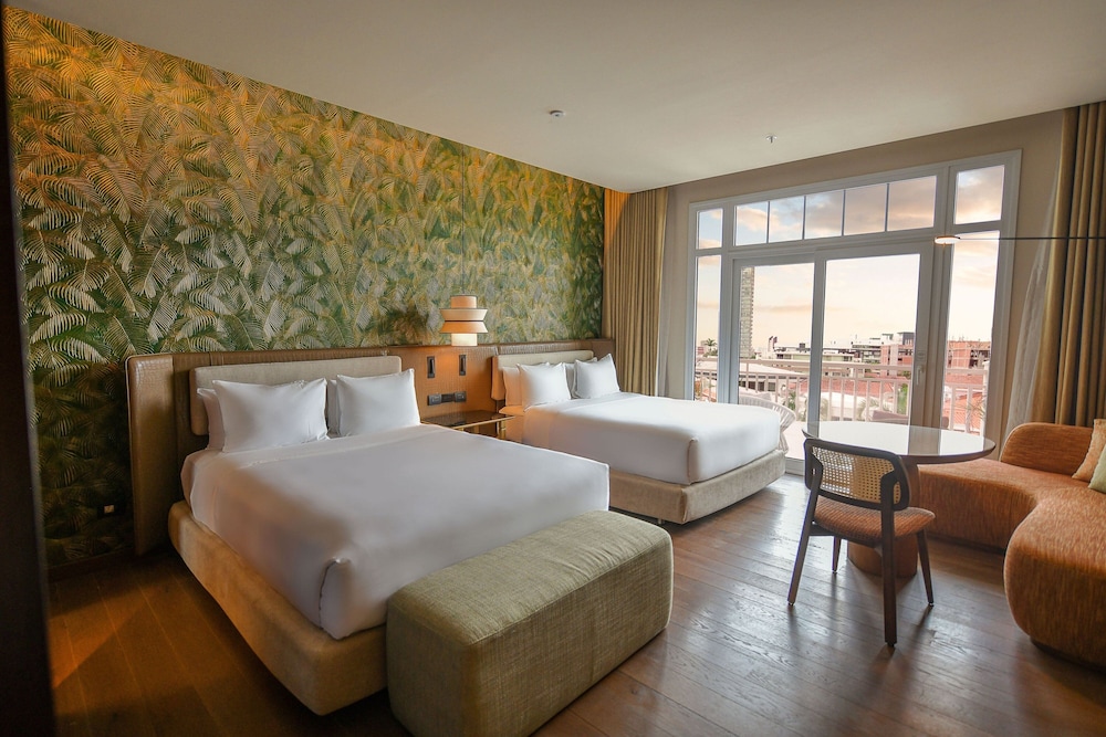 Club Room, 1 Double Bed, Pool View, Tower (Tower)