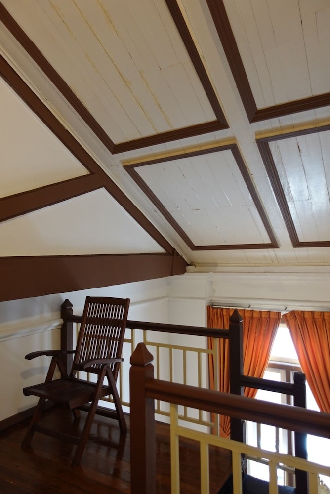 Sunbird Loft photo 3