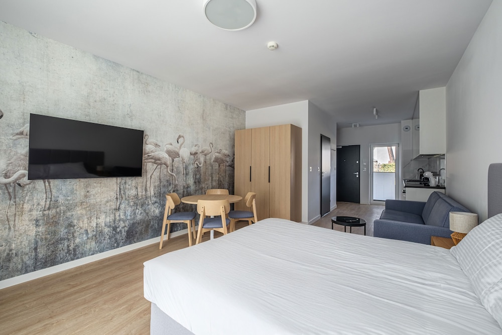 Standard Apartment, Garden View, Ground Floor photo 1