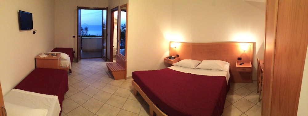Triple Room, Sea View