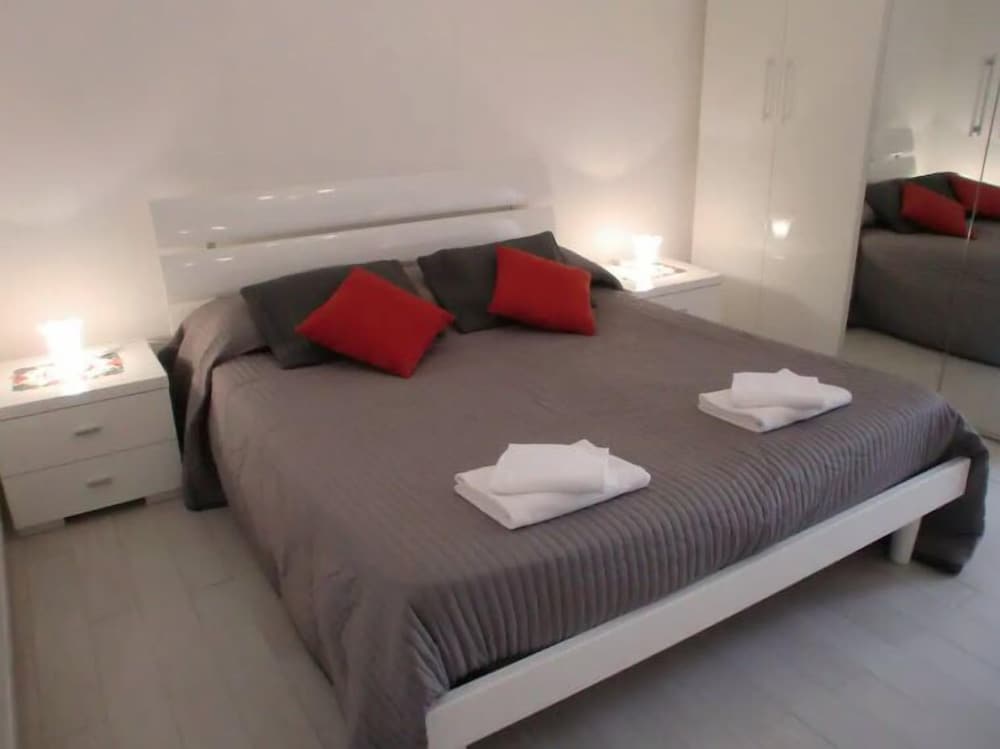 Apartment, 3 Bedrooms photo 2