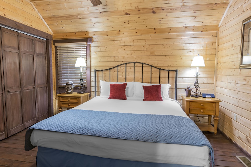 Superior Suite, 3 Bedrooms, Accessible photo 2