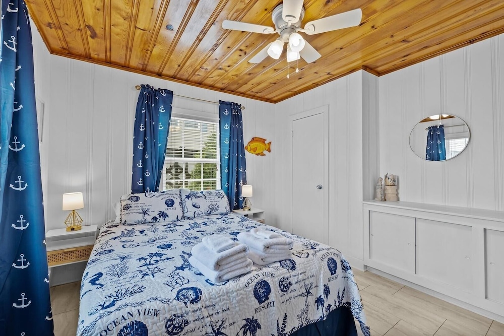 House, 2 Bedrooms photo 3